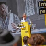 Ernest Maragall en un acto en Barcelona en el que ha intervenido por vídeoconferencia Oriol Junqueras desde Soto del Real