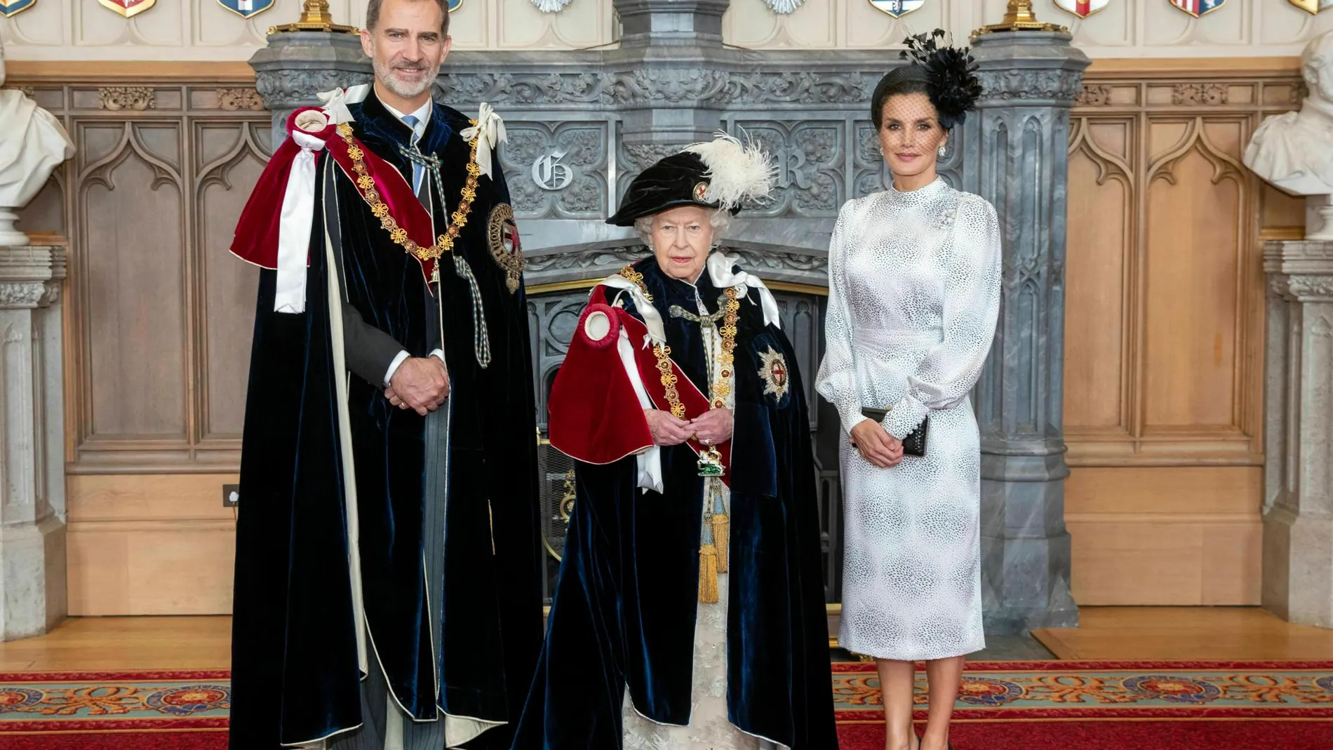 Los Reyes con la reina Isabel II en el castillo de Windsor/Ap