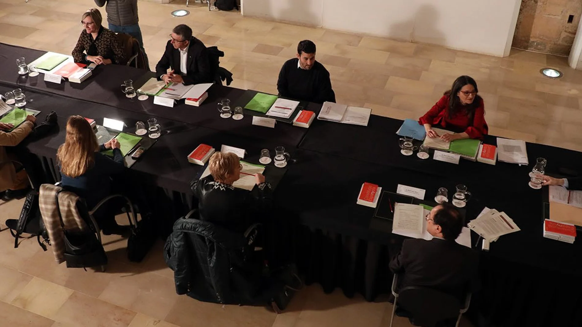 El Consell se reunió ayer en el Monasterio de Simat de la Valldigna y pasará el fin de semana en Gandia donde celebrará el seminario de Invierno