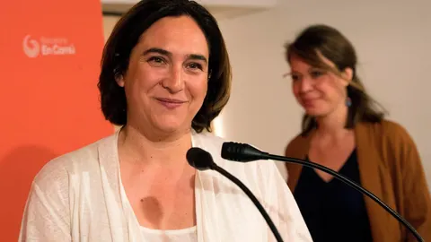 La alcaldesa en funciones, Ada Colau, acudirá el próximo sábado a la investidura avalada por sus bases de Barcelona en Comú