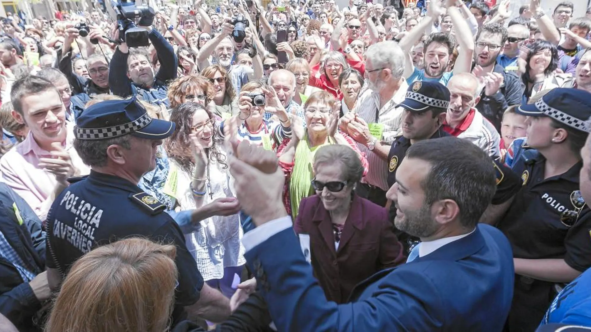 El alcalde, Jordi Juan, ayer tras el parón de la moción