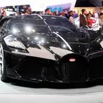Presentación del nuevo Bugatti “La voiture Noire” durante la primera jornada abierta a la prensa del 89º Salón Internacional del Motor de Ginebra (Suiza)