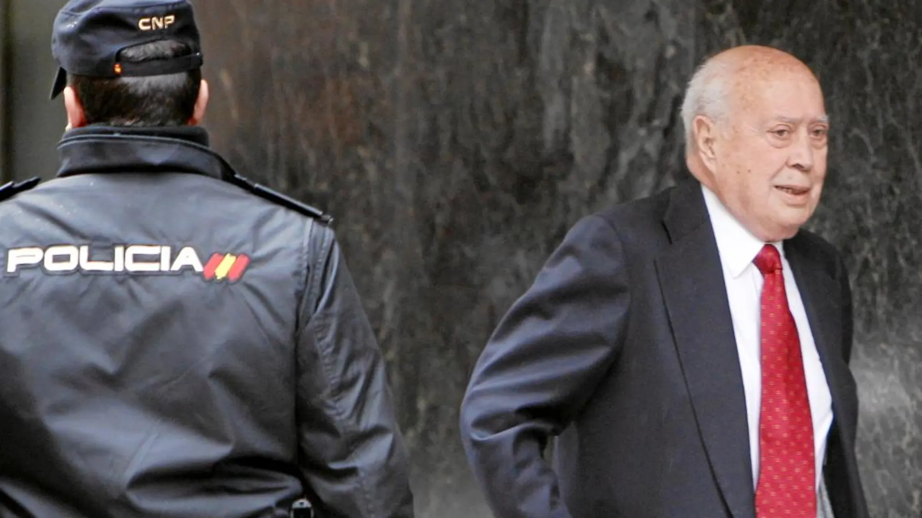 Tras dos caídas, los forenses que le examinaron en septiembre dijeron que no estaba en condiciones de declarar