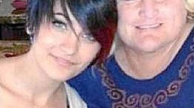 Paris Jackson, junto a su madre Debbie Rowe