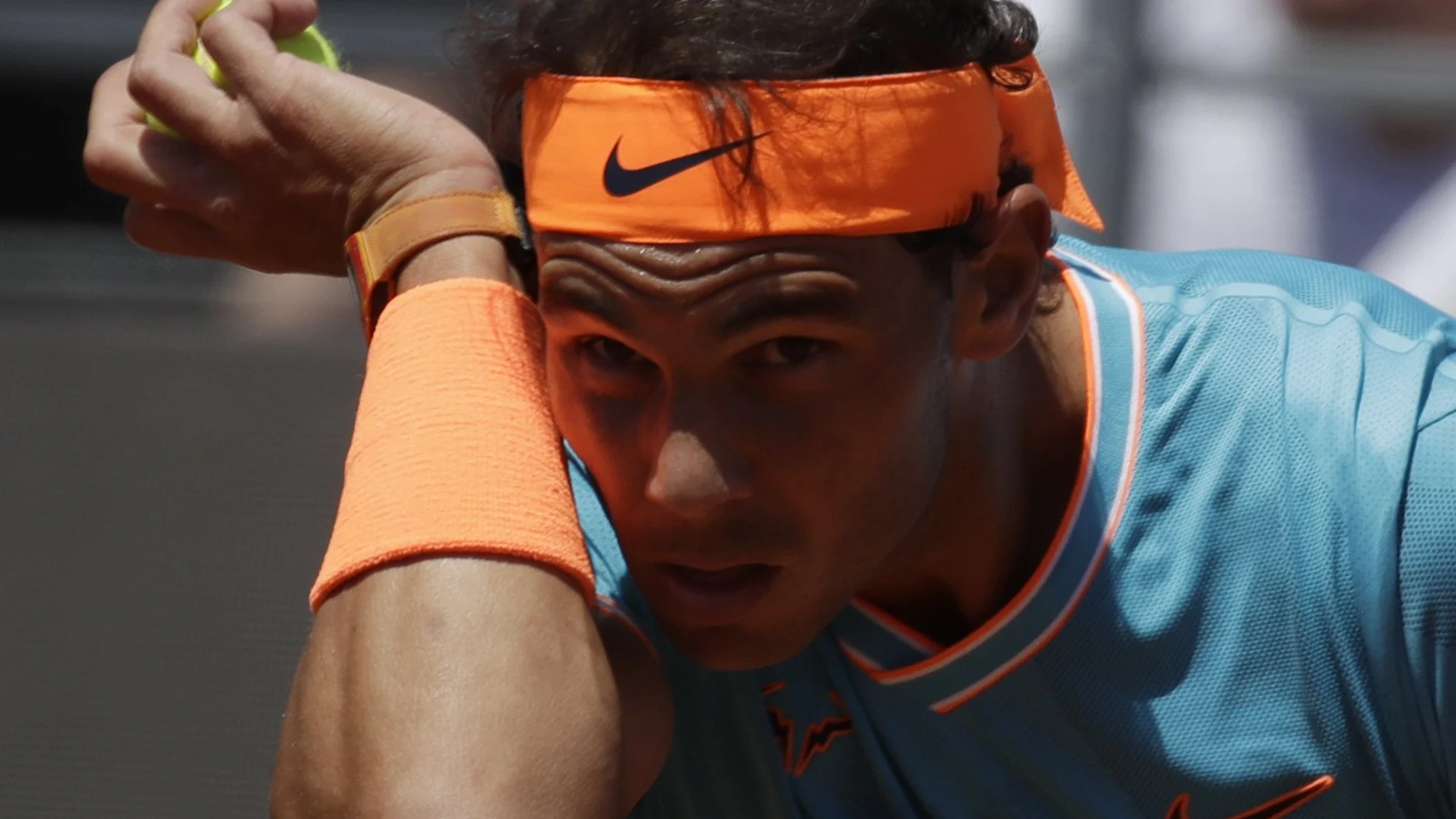 Nadal se seca el sudor en el partido de la mañana ante Chardy