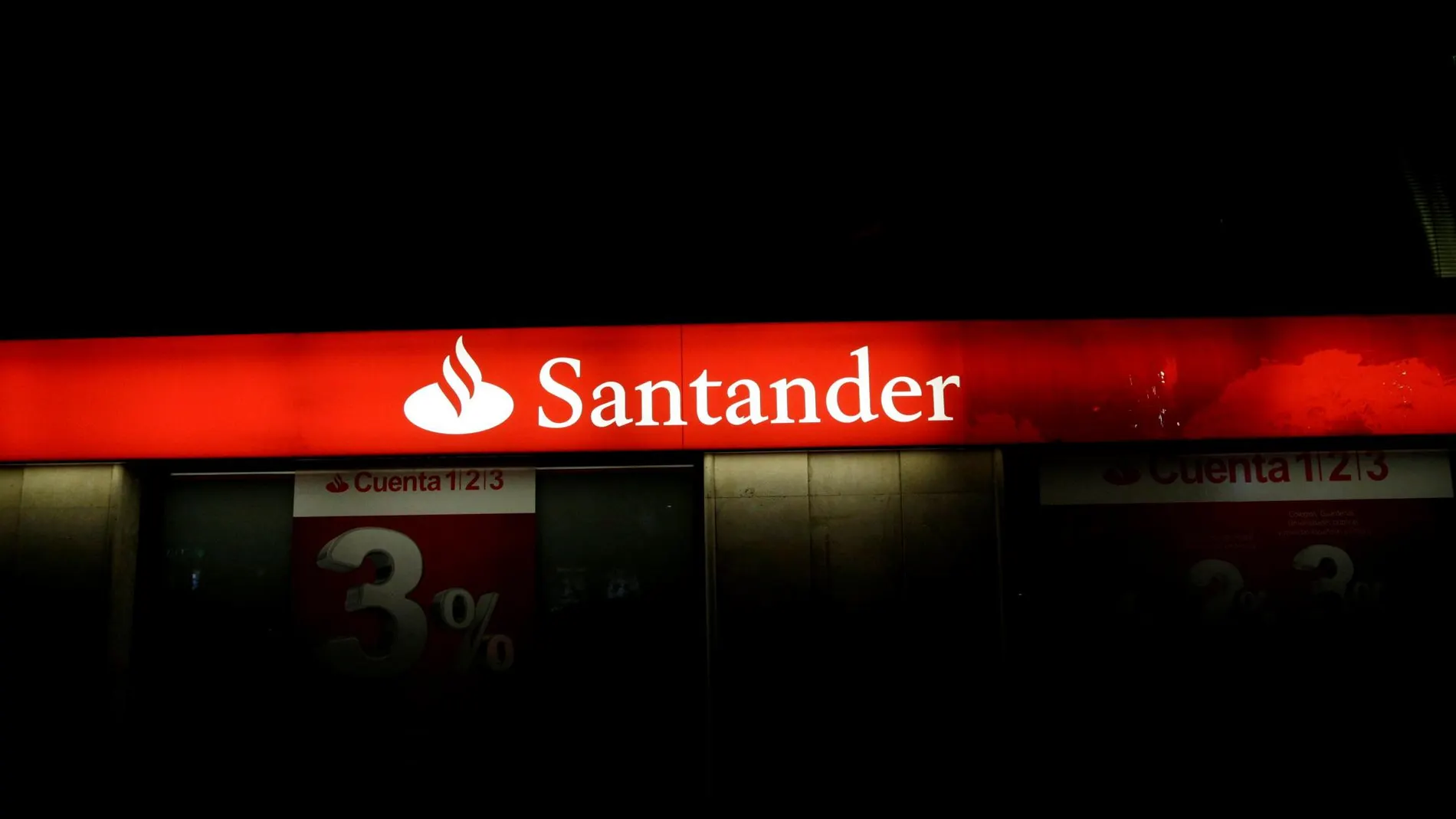 Oficina del Banco Santander en Madrid. REUTERS