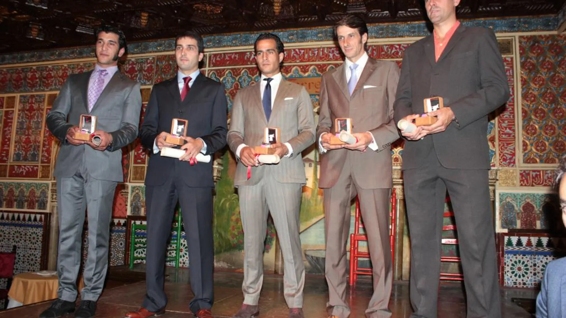 Fernando Sánchez, Javier Castaño, Iván Fandiño, David Adalid y Marco Galán, premiados en el tablao Torres Bermejas