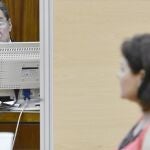 Ruth Ortiz, el miércoles, ante la mampara que le separa de Bretón