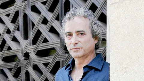 Ildefonso Falcones: «Sí hay recursos para frenar la piratería literaria, pero no voluntad»