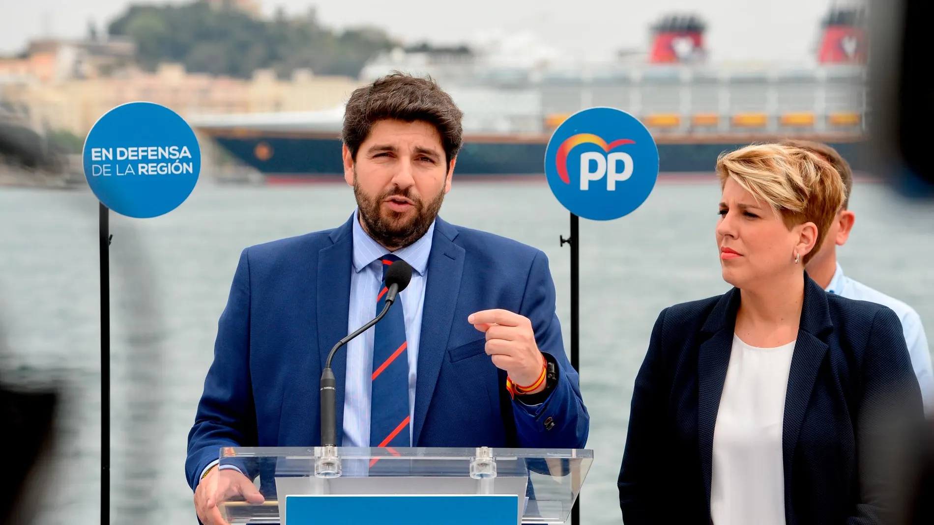 El candidato del PP a la presidencia de la Comunidad Autónoma, Fernando López Miras, y la candidata «popular» a la Alcaldía de Cartagena, Noelia Arroyo, hicieron balance ayer de la campaña electoral