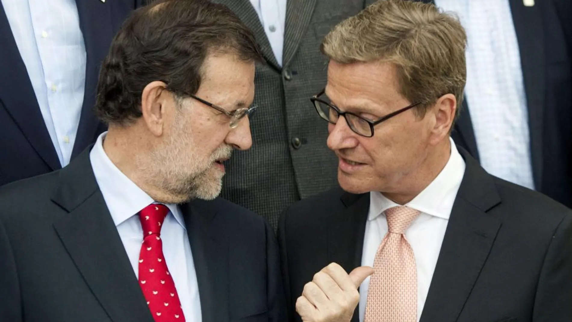 Mariano Rajoy junto al ministro de Relaciones Exteriores alemán, Guido Westerwelle