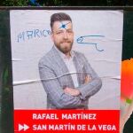 Rafael Martínez, el alcalde de San Martín de la Vega que ha sufrido pintadas homófobas en sus carteles electorales