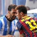 Gámez se encaró con Neymar y le lanzó un cabezazo en un momento del partido disputado ayer en La Rosaleda