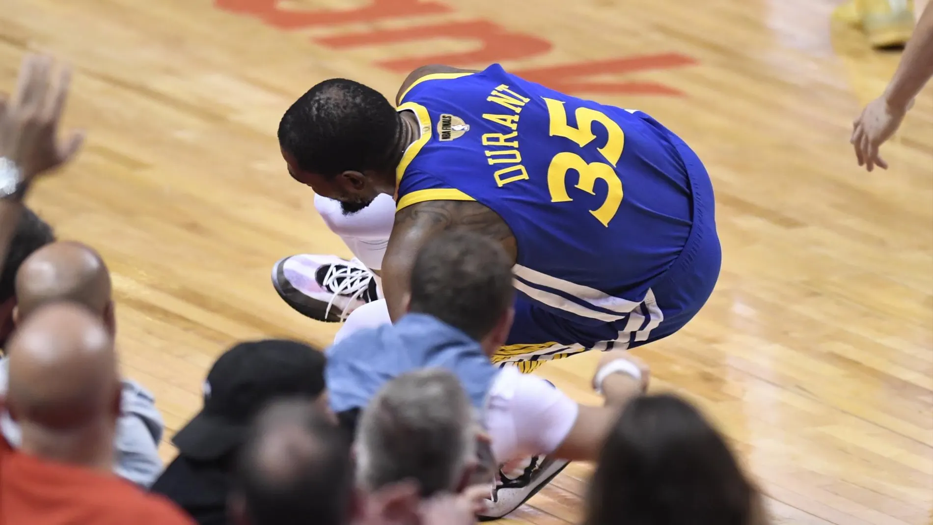 El vídeo del bochorno: la alegría de los fans de los Raptors tras la lesión de Durant