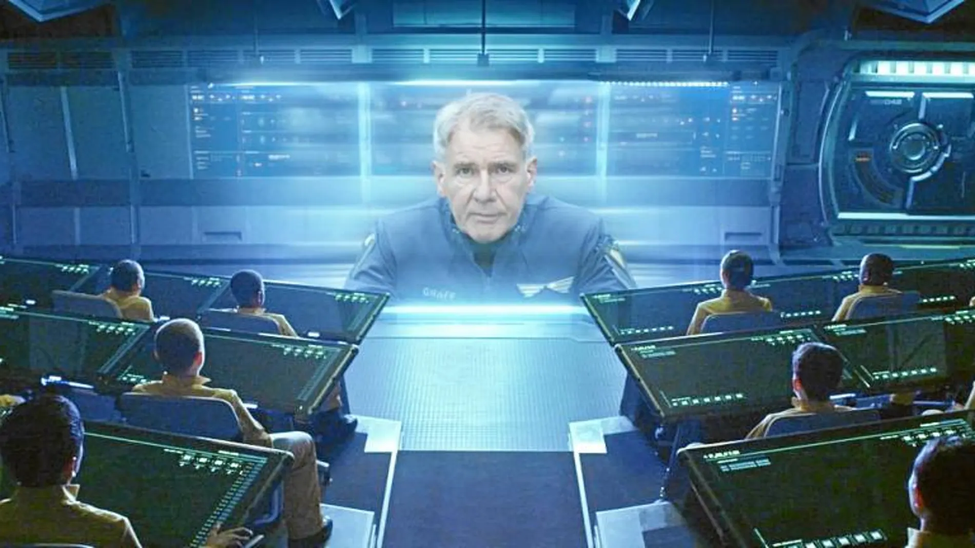 Imagen del nuevo trabajo de Harrison Ford, «Los juegos de Ender», que ha sido tachada de fascista, algo que el actor negó ayer en Madrid