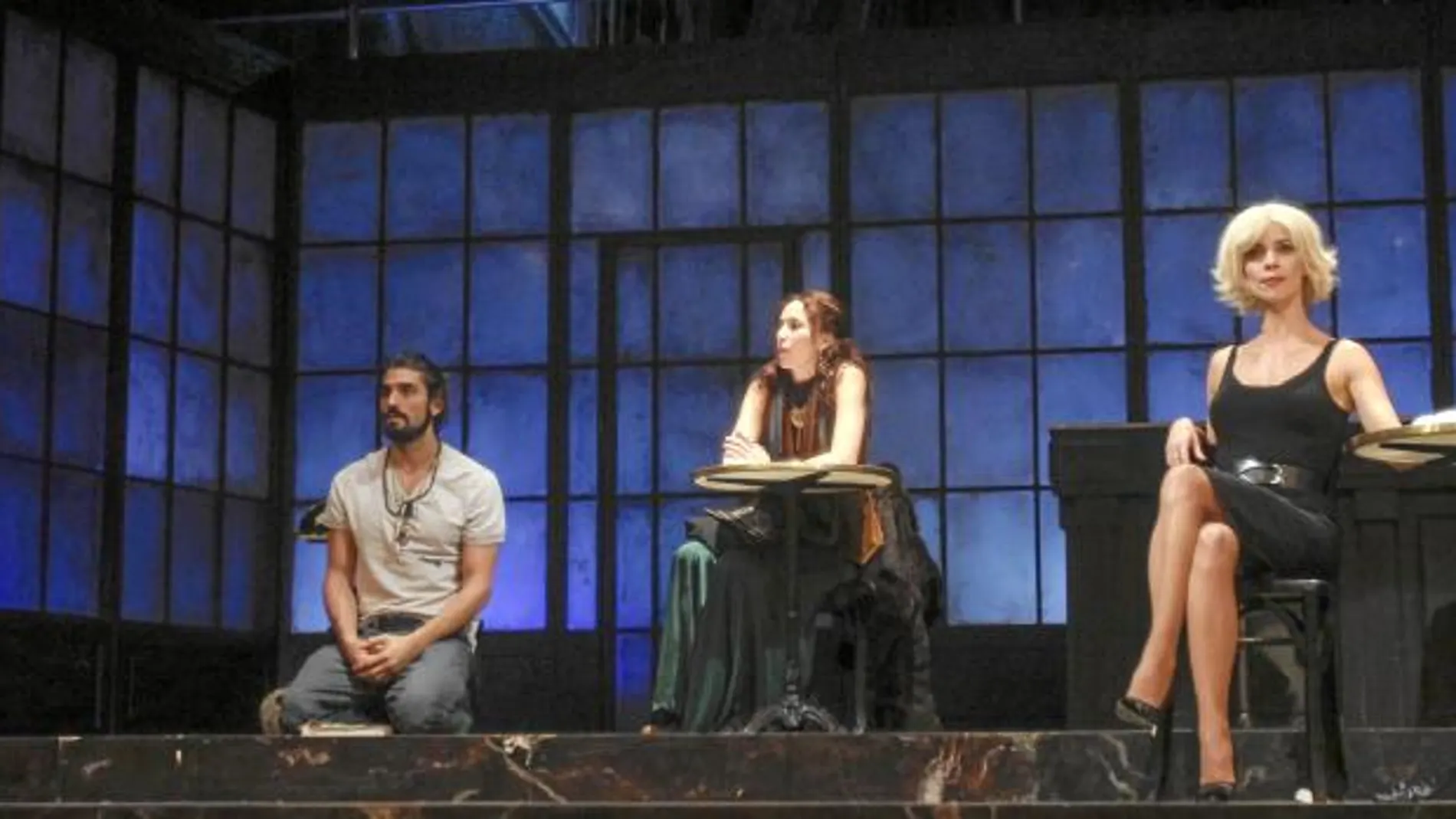 Emma Suárez, Alex García, Ariadna Gil, Maribel Verdú y Fernando Cayo, en la obra
