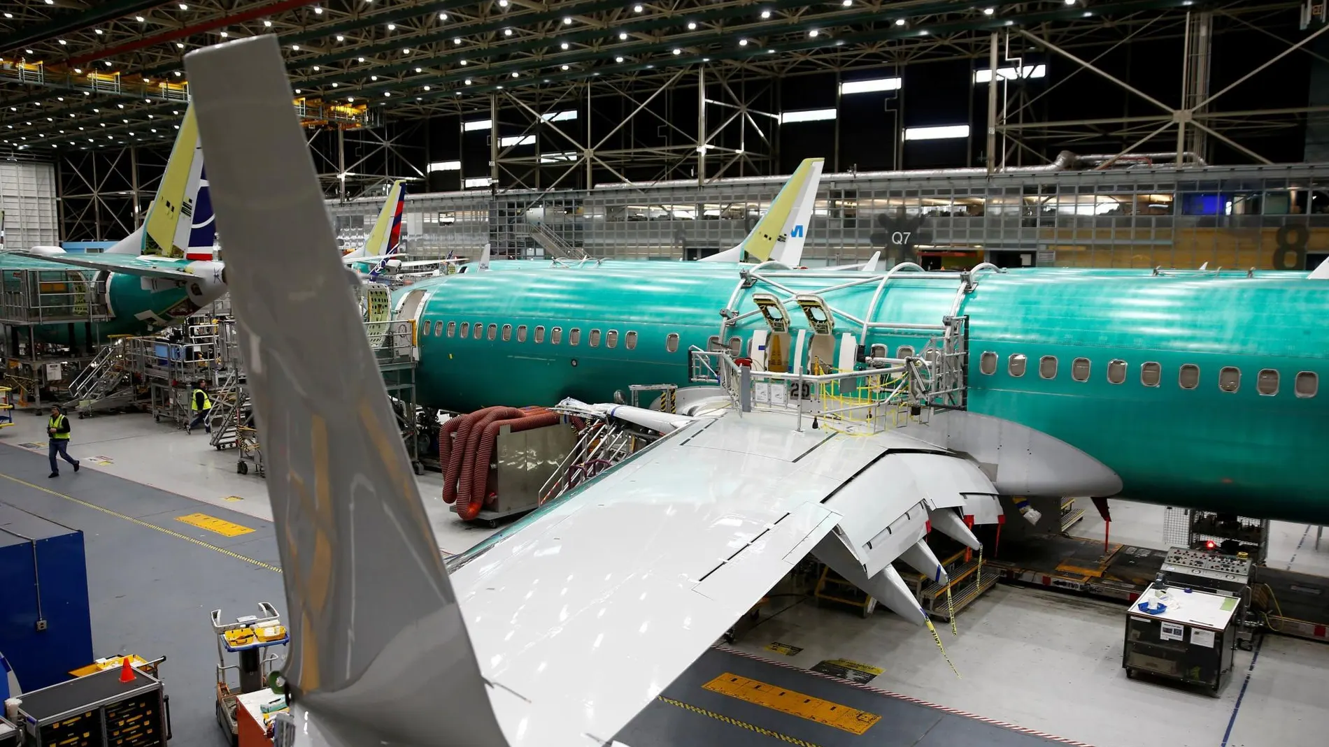 Un Boeing 737 MAX durante su proceso de fabricación en la factoría de Boeing en Renton (Washington)