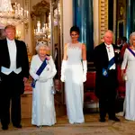 Isabel II y Trump ensalzan los 