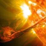 Erupción solar recogida por el satélite SDO de la NASA