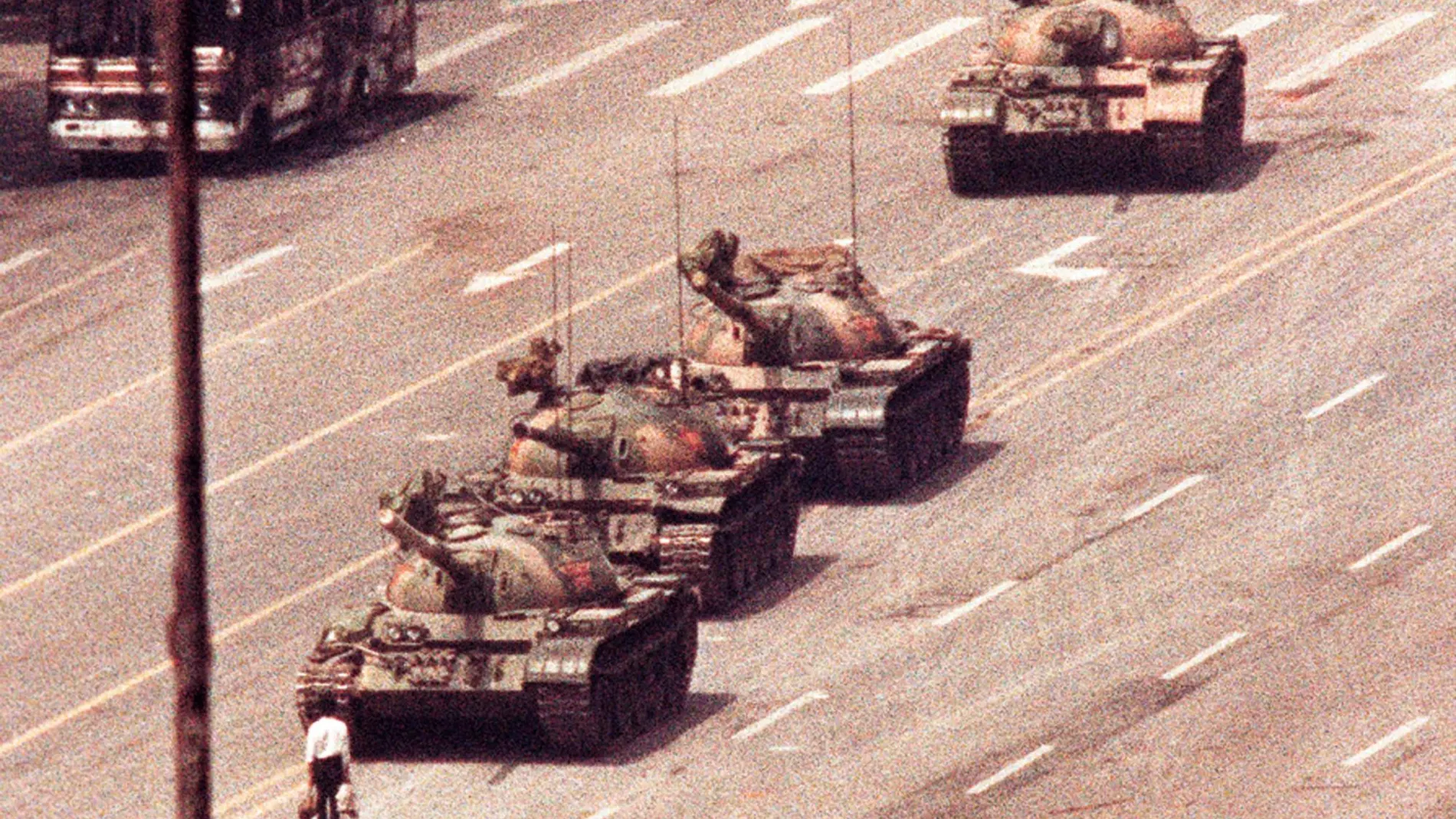 La icónica imagen de Pekín del 5 de junio de 1989/ Reuters