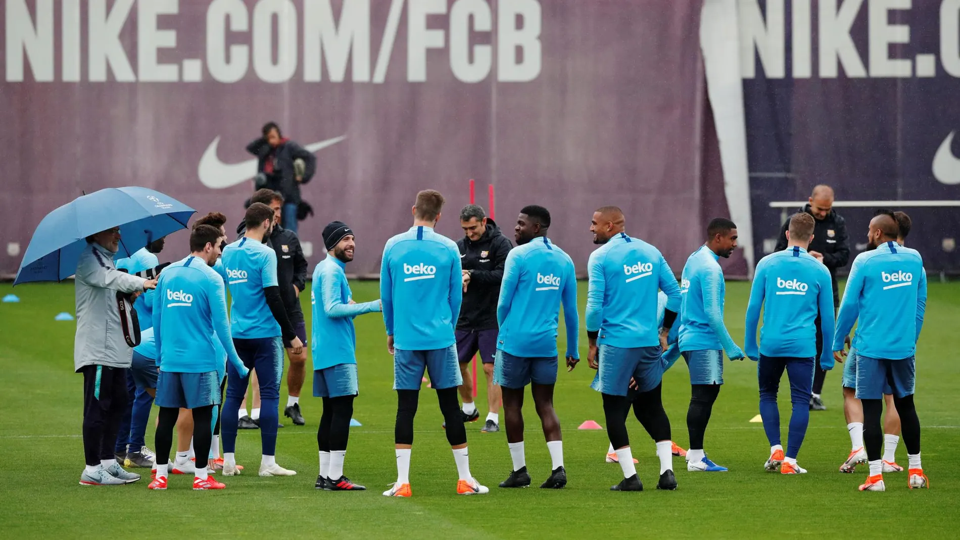 El último entrenamiento del Barcelona antes de la final de Copa