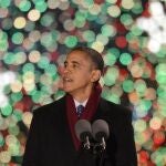 El presidente de Estados Unidos, Barack Obama, pronuncia un discurso durante el encendido del Árbol Nacional de Navidad el jueves 6 de diciembre de 2012