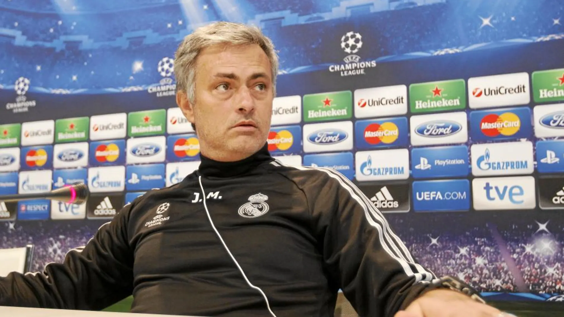 Mourinho compareció ayer por primera vez desde su «aparición» en el césped del Bernabéu - Foto: Connie G. Santos