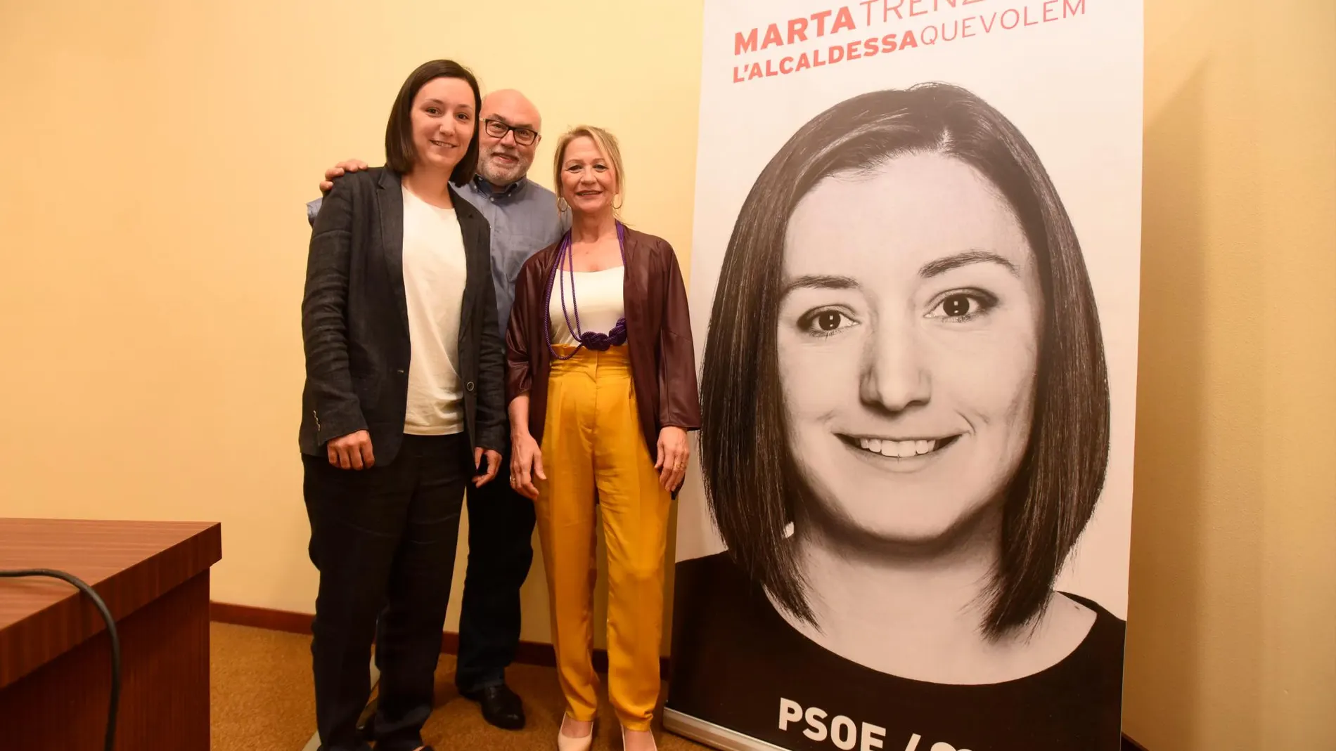 Inmaculada Rodríguez-Piñero ayer junto a la candidata a la Alcaldía de Algemesí, Marta Trenzano