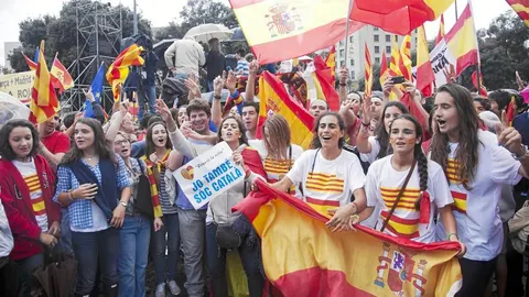 Ambiente festivo en la manifestación del año pasado en la plaza Cataluña