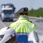 Debido a la crisis, el 12 por ciento de los conductores cambian la autopista por otras vías de menor rango