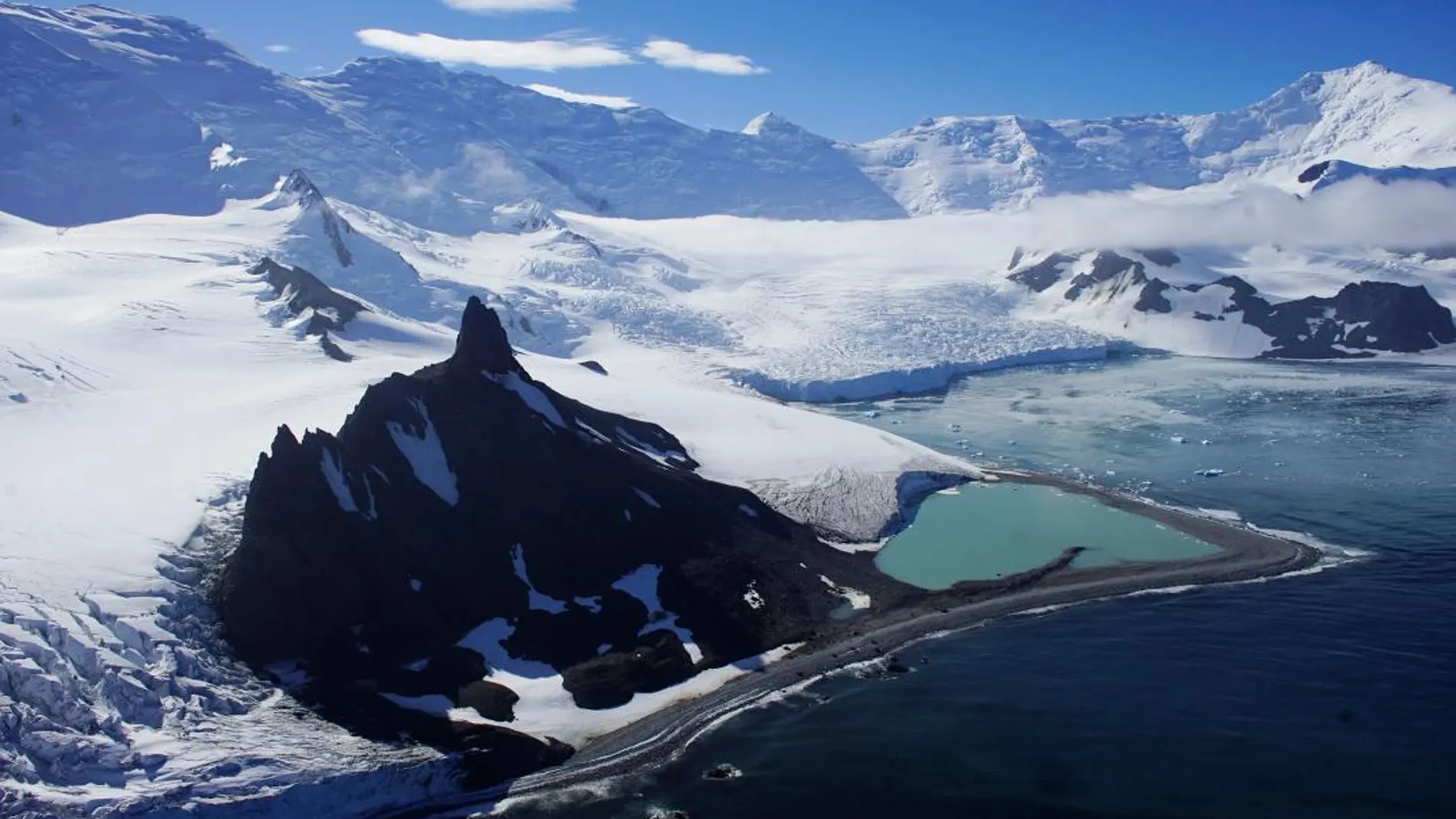 Imagen aérea de la Antártida / Reuters