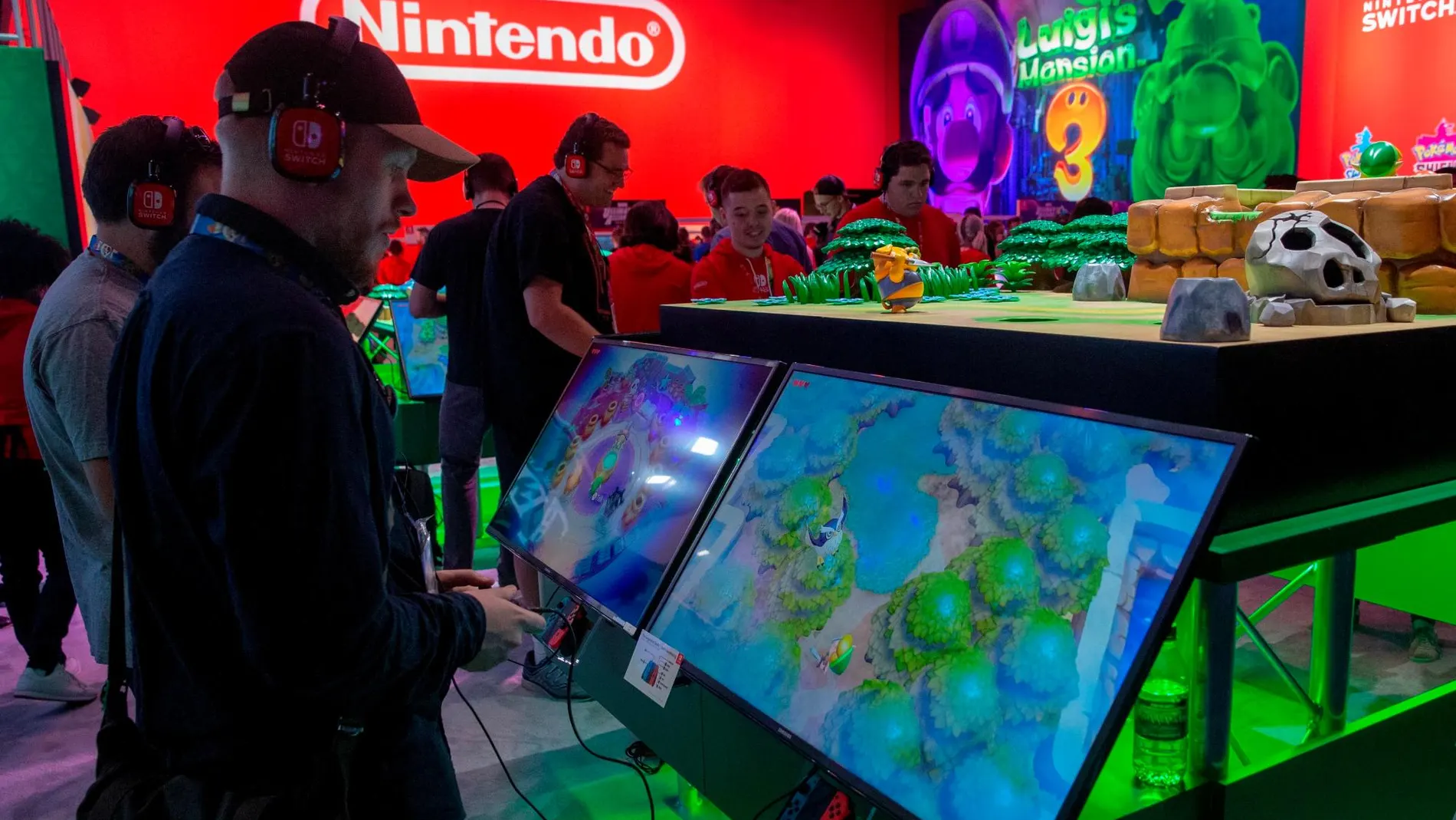 Los próximos juegos de Switch auguran un gran futuro a esta consola, según Nintendo. En la imagen, el stand de Nintendo en la feria E3 / Efe