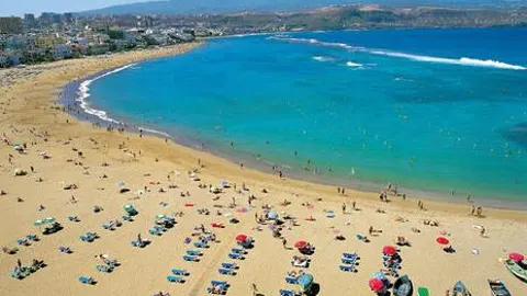 Playa de Las Canteras (Gran Canaria)