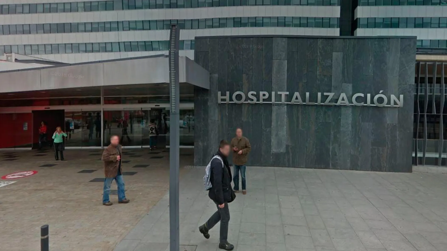 El hombre fue ingresado en el Hospital Universitario Central de Asturias