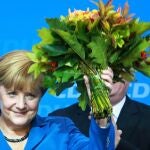 Merkel flirtea con socialdemócratas y verdes
