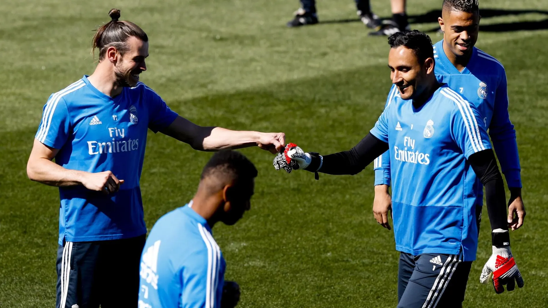 Bale y Keylor Navas, en un entrenamiento del Real Madrid