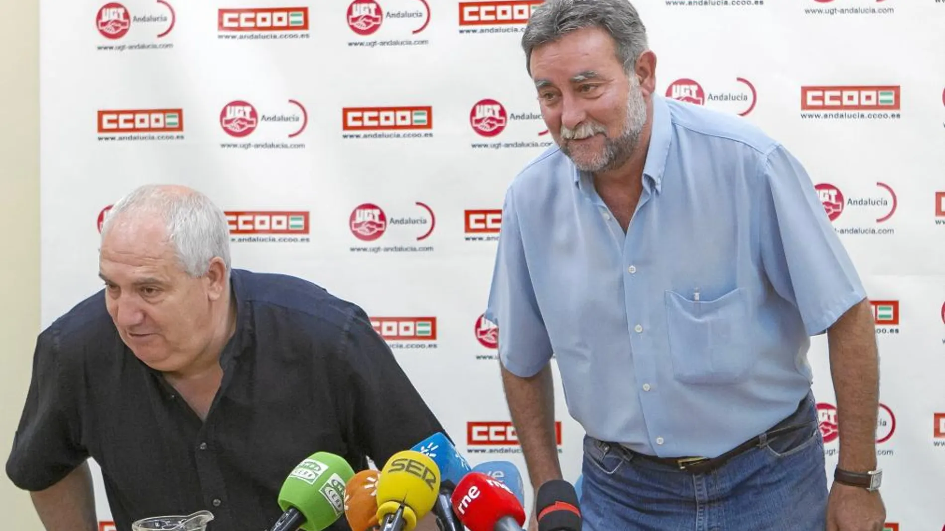 Francisco Carbonero (CC OO) y Francisco Fernández (UGT), en una reciente comparecencia