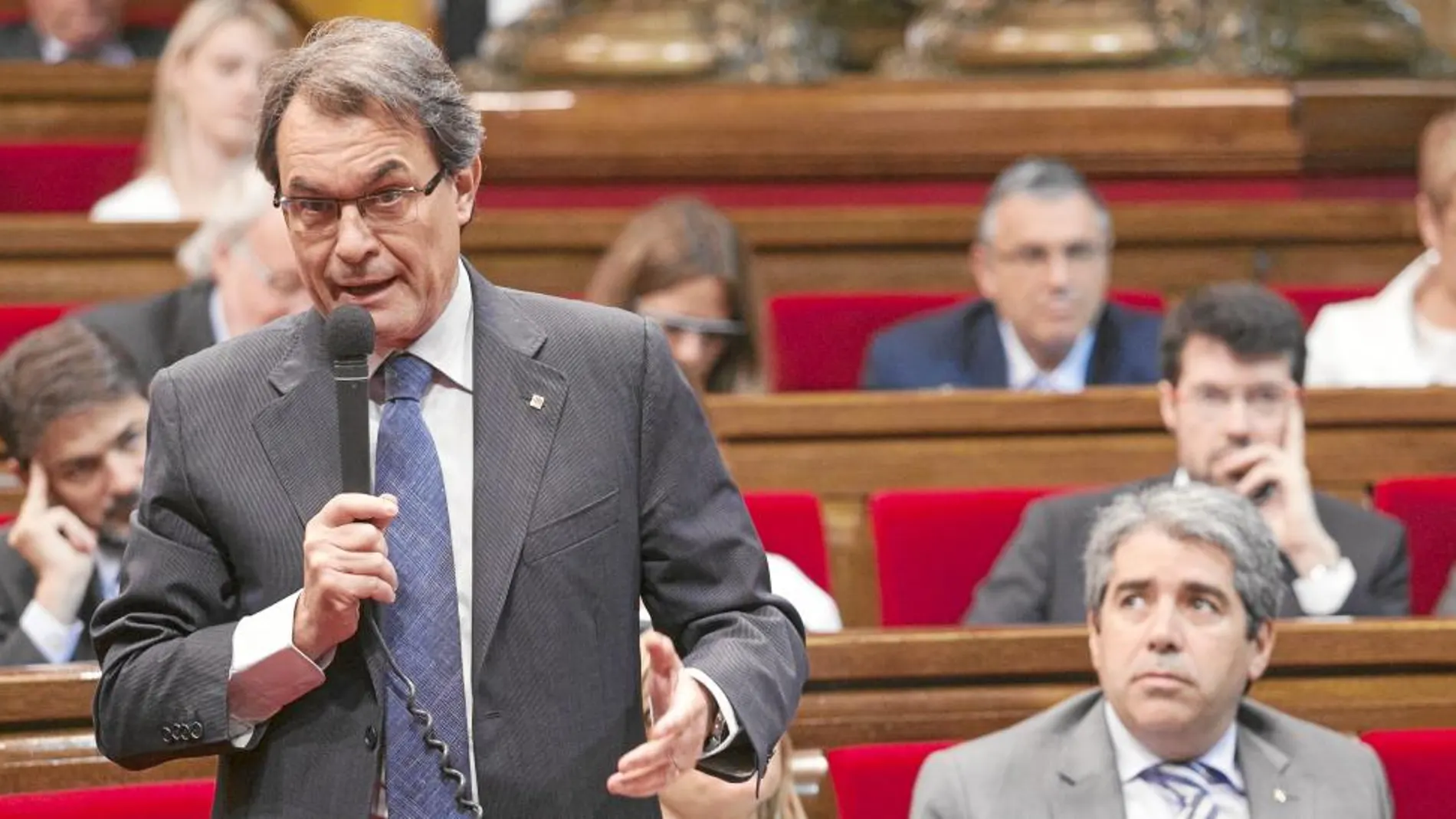 Mas, ayer durante la sesión de control celebrada en el Parlamento de Cataluña