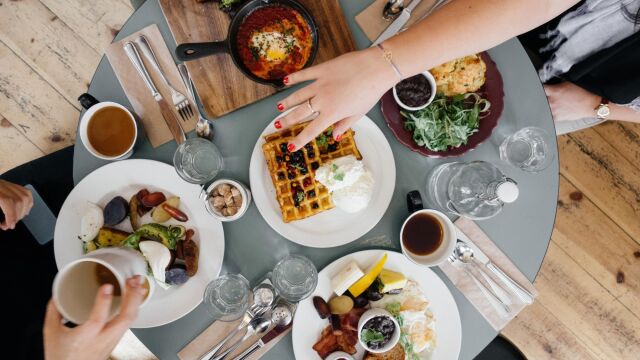 ¿Hambre a todas horas? Te damos 7 claves para solucionarlo