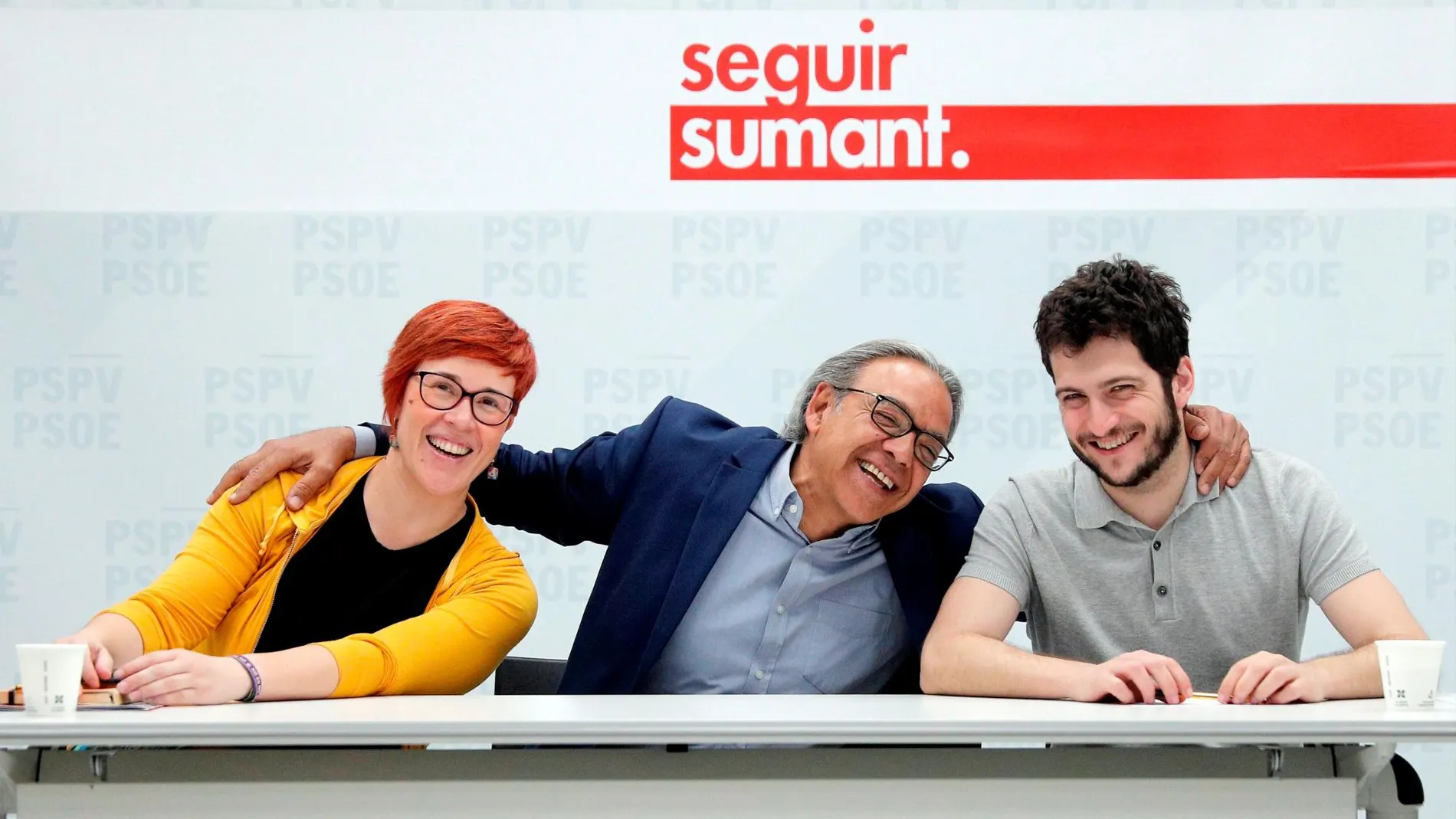 Águeda Micó (Compromís), Manolo Mata (PSPV) y Antonio Estañ (Unides Podem), al comienzo de la reunión celebrada ayer que acabó rompiendo las negociaciones