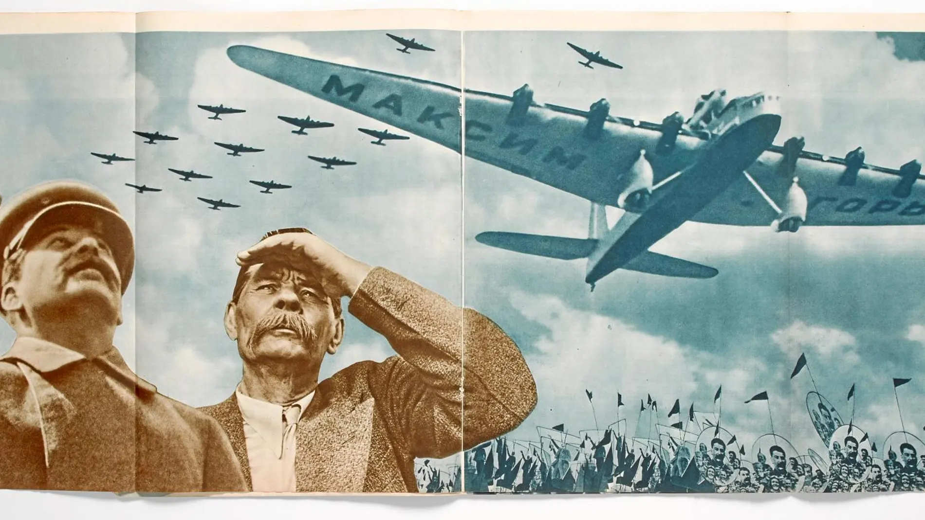 «La URSS en construcción» fue la revista de cabecera del régimen. En la imagen, un fotomontaje de la primera edición de 1935, en el que se ve a Stalin junto a un campesino