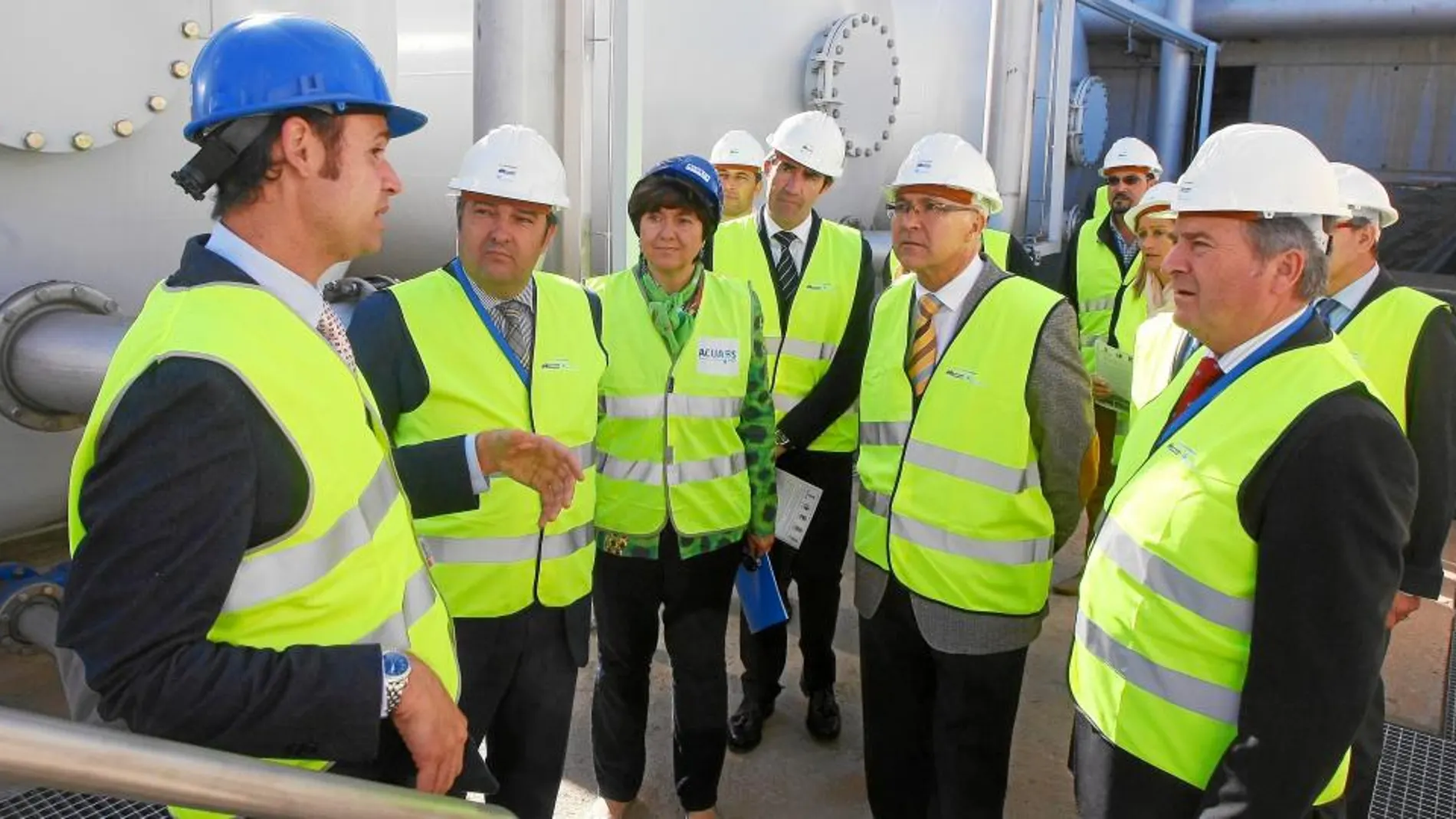 Ramiro Ruiz Medrano y Aránzazu Vallejo, entre otros, visitan las obras