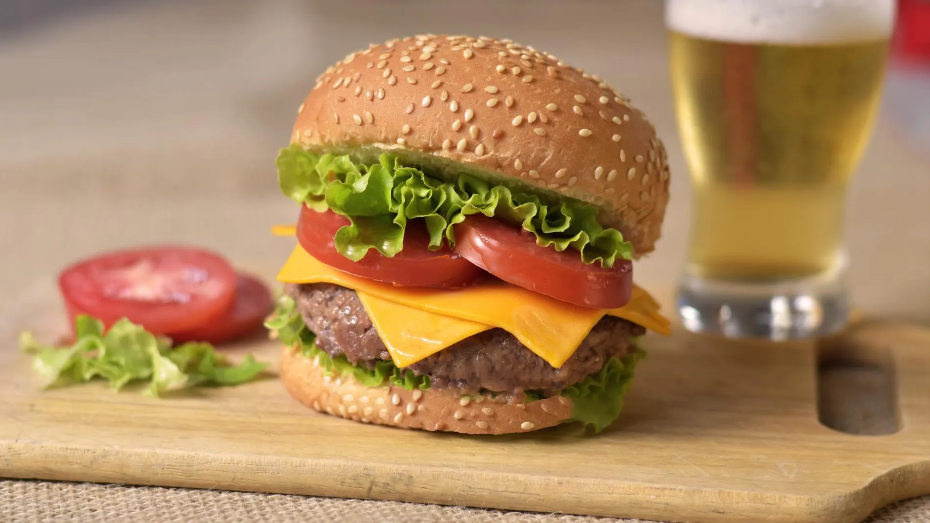 Día Internacional de la hamburguesa: verdades y mitos