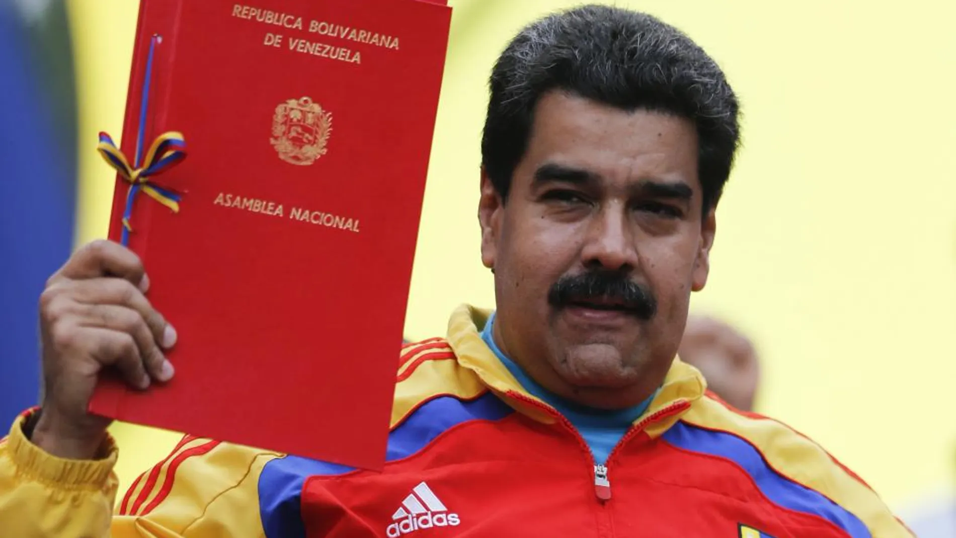 Maduro sostiene la «ley antiimperialista» durante el discurso en Caracas