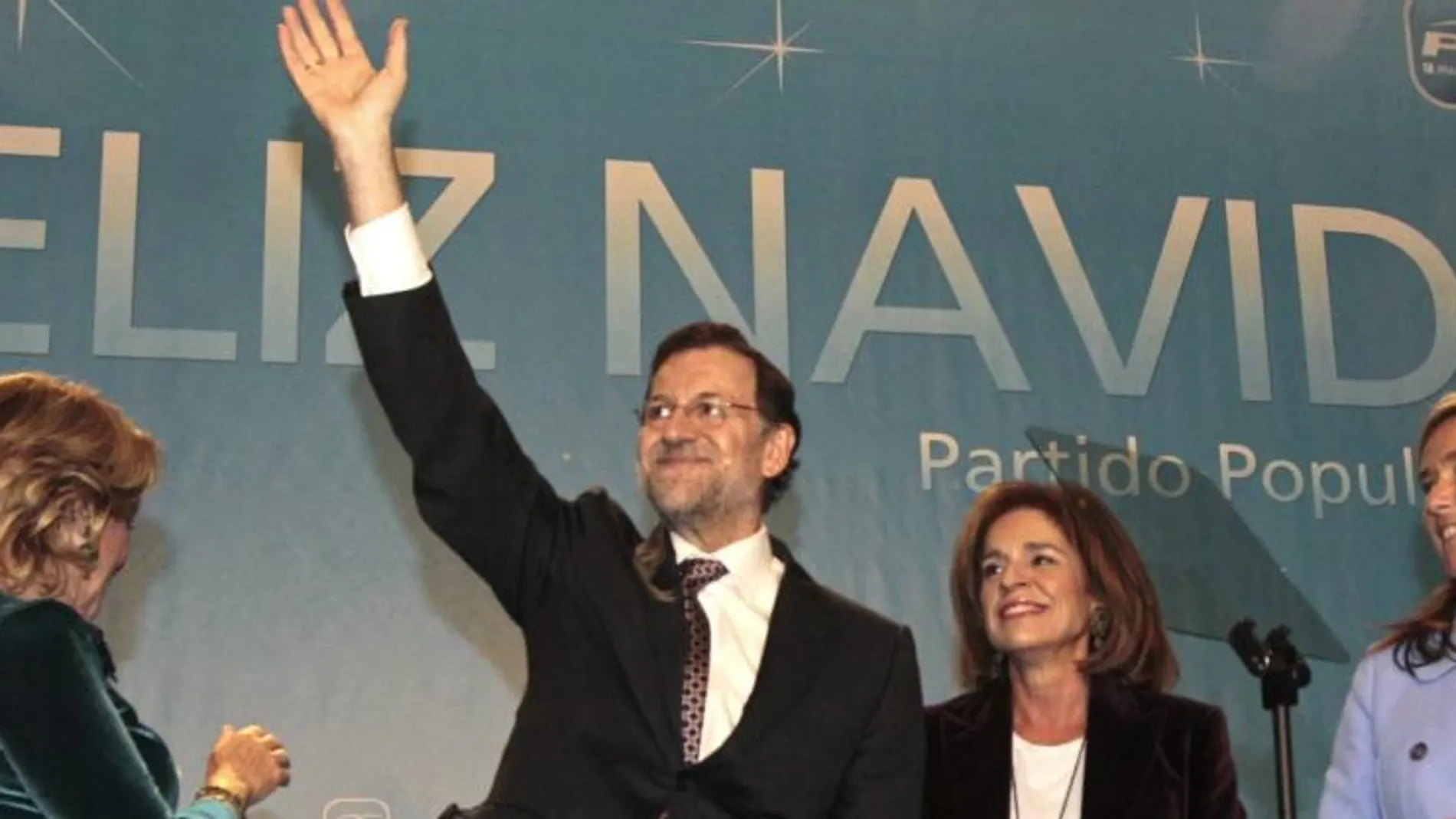 Mariano Rajoy, ayer con Esperanza Aguirre, Ana Botella y Ana Mato