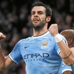 Negredo celebra el segundo gol del Manchester City, el que dio la victoria a su equipo ante el Liverpool