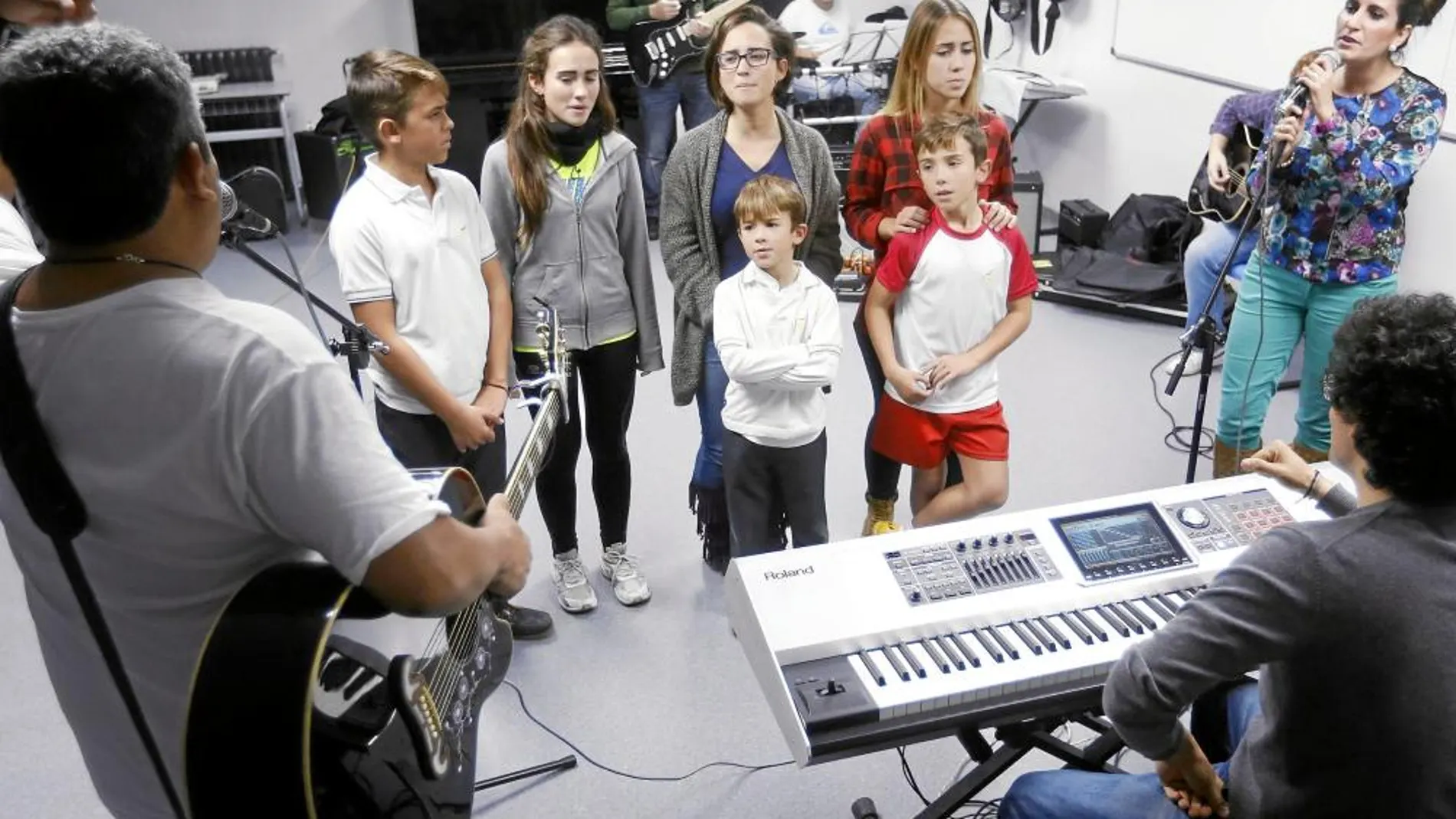 Un momento del ensayo del himno en el colegio Tajamar de Madrid