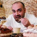 El repostero, en Mamá Framboise, en plena merienda