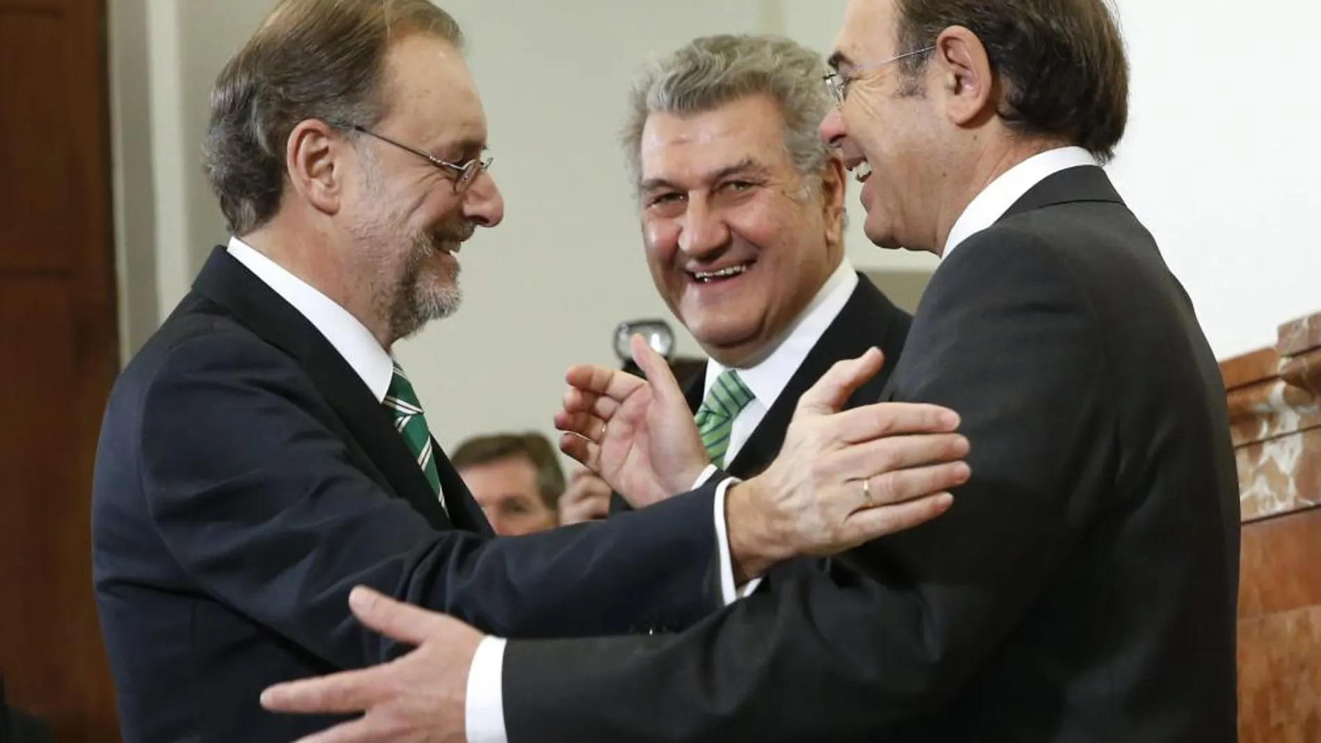 Álvaro Cuesta, a la izquierda, es uno de los vocales que quería que se investigase al presidente del TSJ de Castilla y León