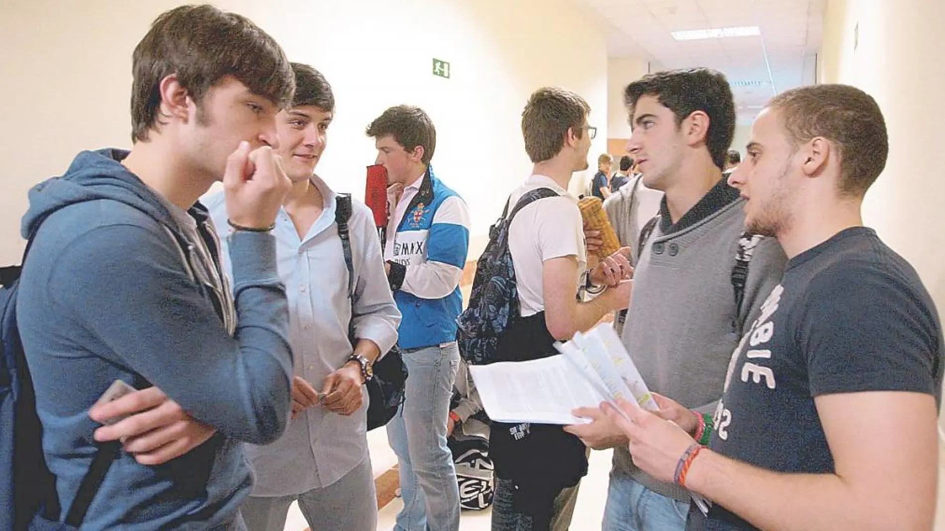 Reclaman la devolución de sus becas a casi mil universitarios de Castilla y León